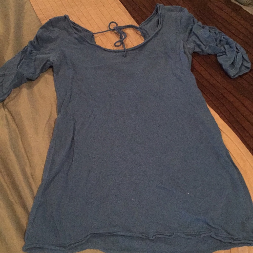 American Eagle shirt